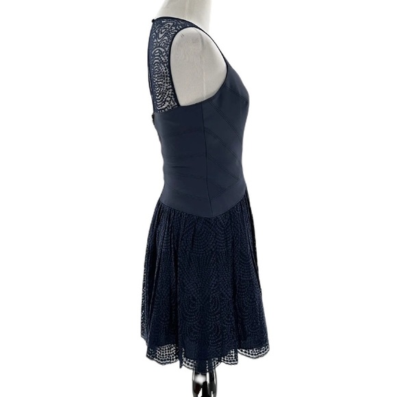 Bcbgmaxazria womens Sophiana dress size 2 navy blue lace party cocktail - Picture 3 of 15